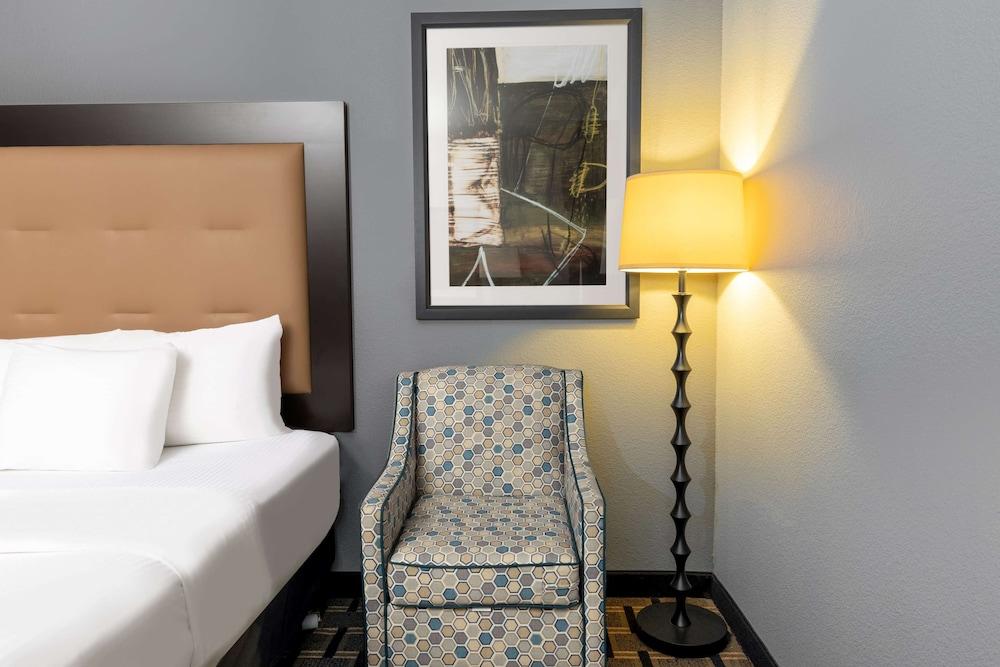 La Quinta By Wyndham Mt. Pleasant Hotell Mount Pleasant Eksteriør bilde