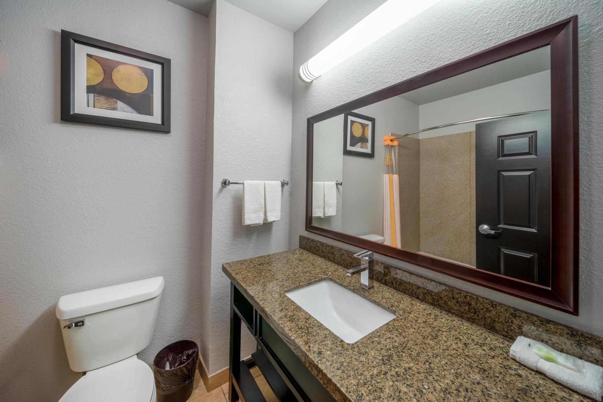 La Quinta By Wyndham Mt. Pleasant Hotell Mount Pleasant Eksteriør bilde