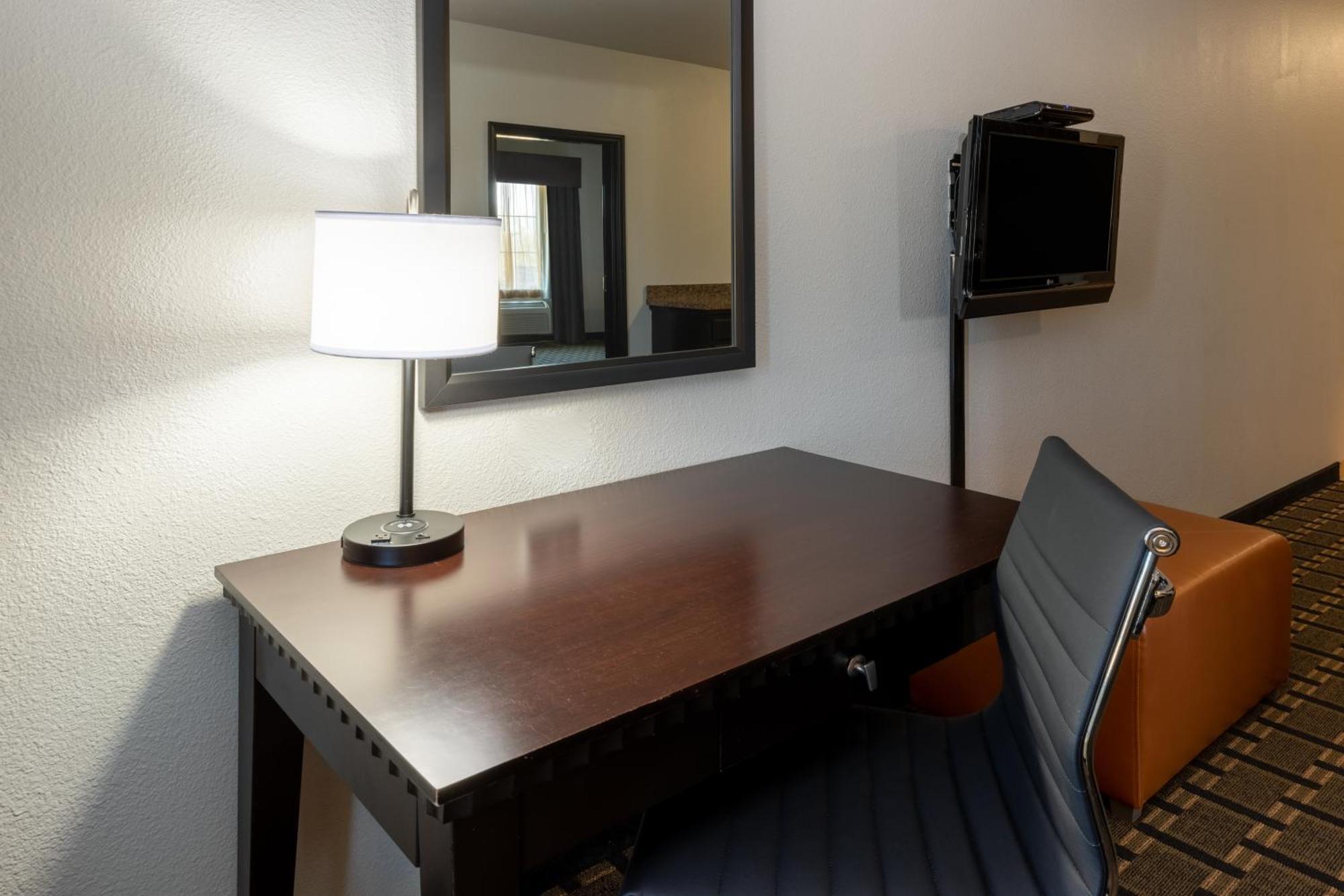 La Quinta By Wyndham Mt. Pleasant Hotell Mount Pleasant Eksteriør bilde